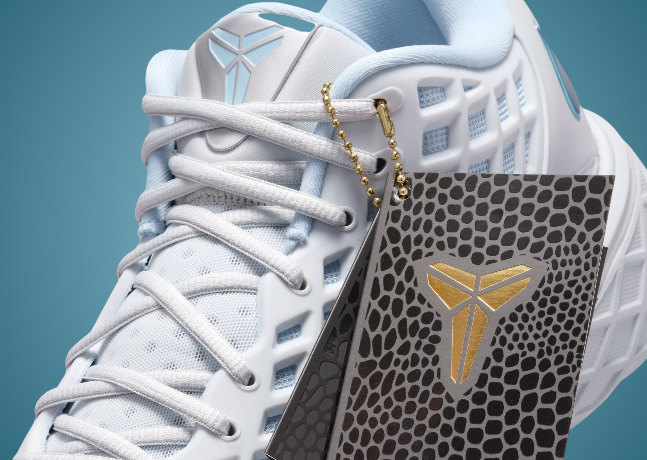 Nike Kobe 3 Low Protro Pure Platinum - Detail