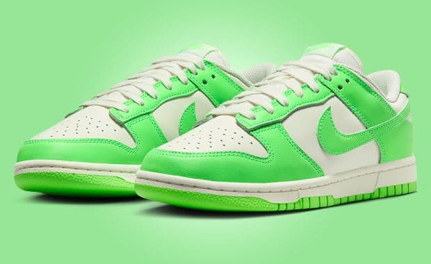 Nike Dunk Low Green Strike (W)