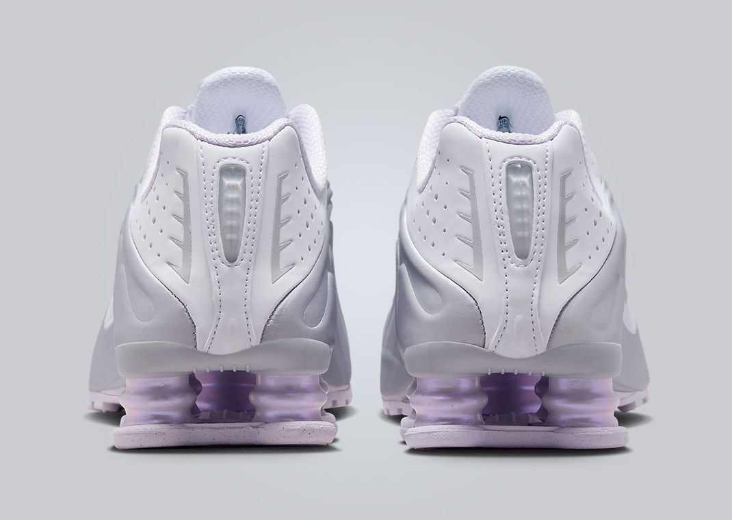 Nike Shox R4 Irrisential (W) Back