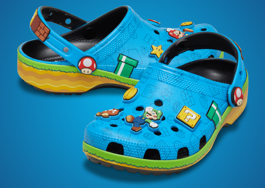 Nintendo x Crocs Classic Clog Super Mario - Angle