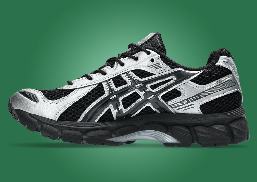 Asics Gel-Kayano 12.1 Black Silver Medial