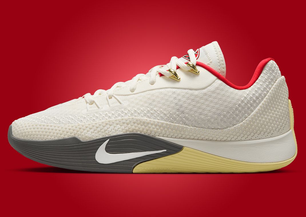 Nike S.T. Flare Pure Platinum Lateral