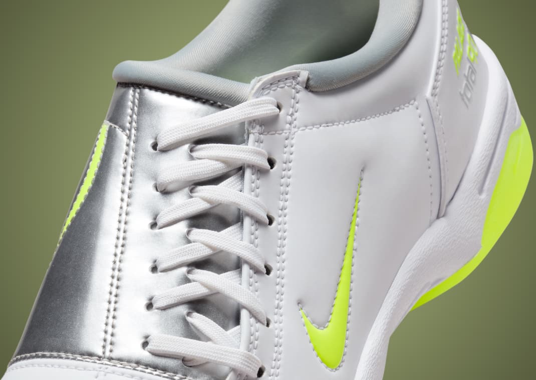 Palace Skateboards Collabs with Nike on Total 90 Collection