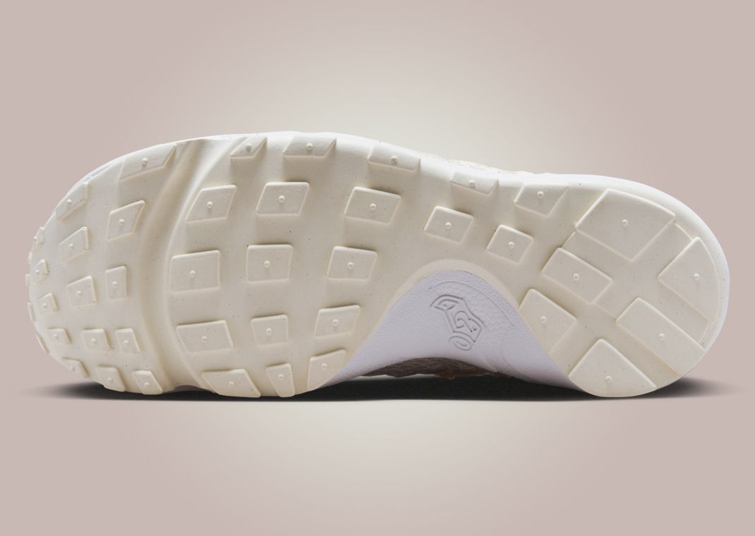 Nike Air Footscape Woven Phantom Light Bone Outsole