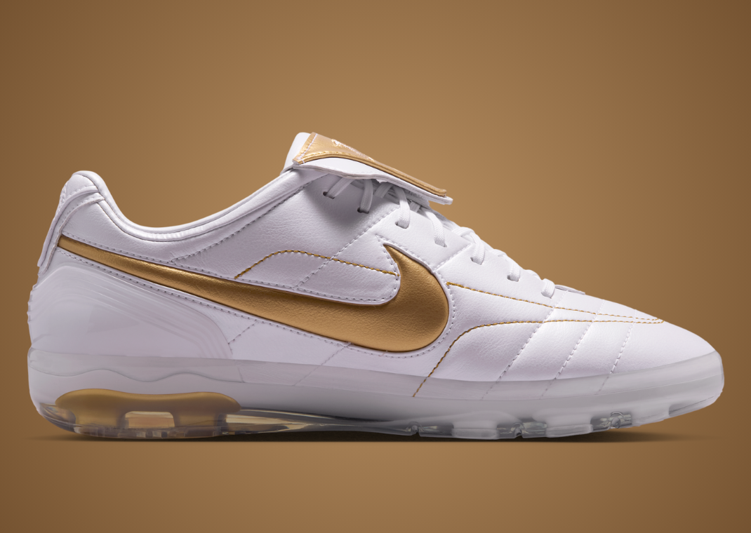 Nike Cryoshot Tiempo Legend R10 - Medial
