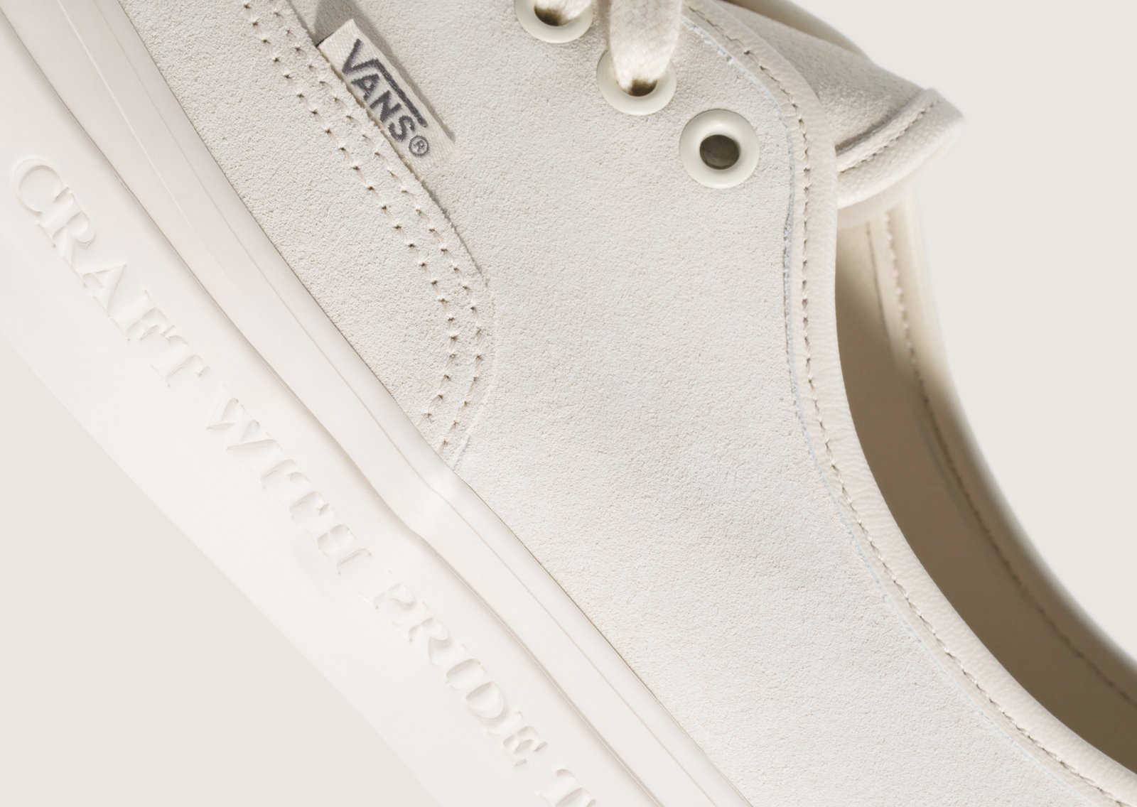 NEIGHBORHOOD x Vans Authentic Pack
