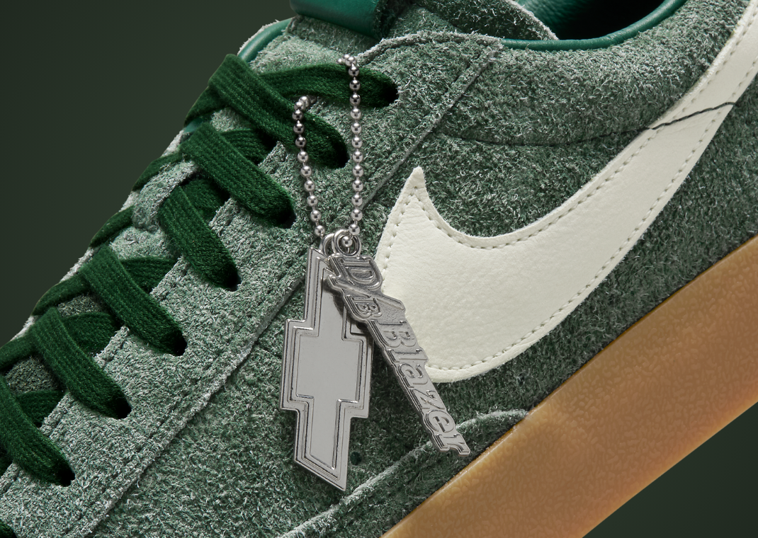 Devin Booker x Chevrolet x Nike Blazer Low Team Dark Green Detail