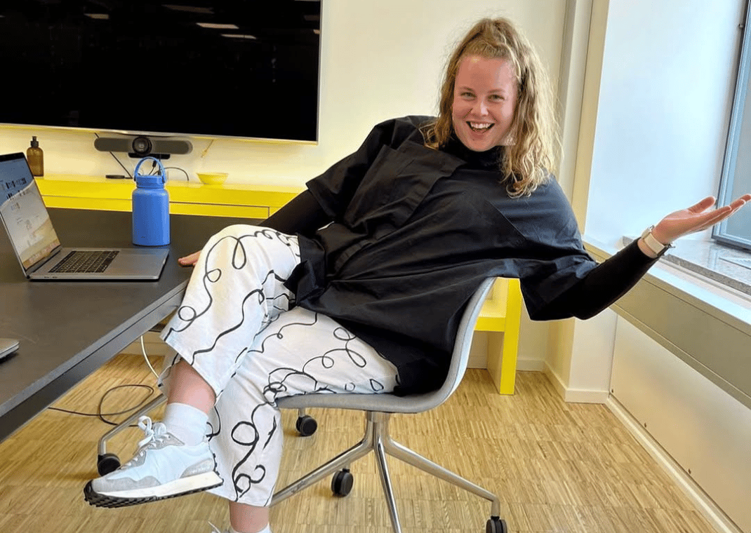 Charlotte Lee wearing the New Balance 327
