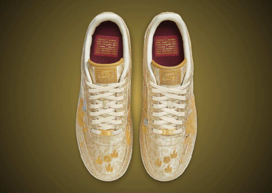 Nike Air Force 1 Low CNY (W) Top