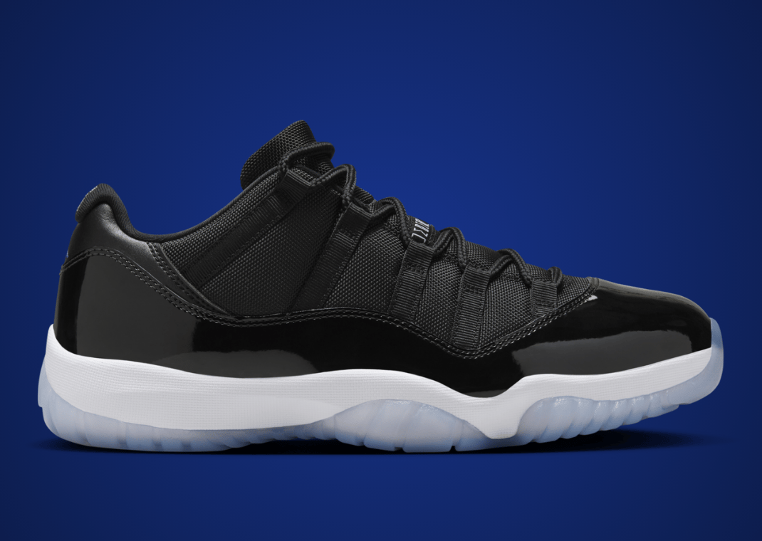Nike air jordan 11 retro low space jam hot sale