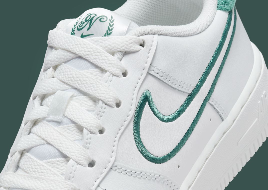 Nike Air Force 1 Low Resort & Sport Tongue