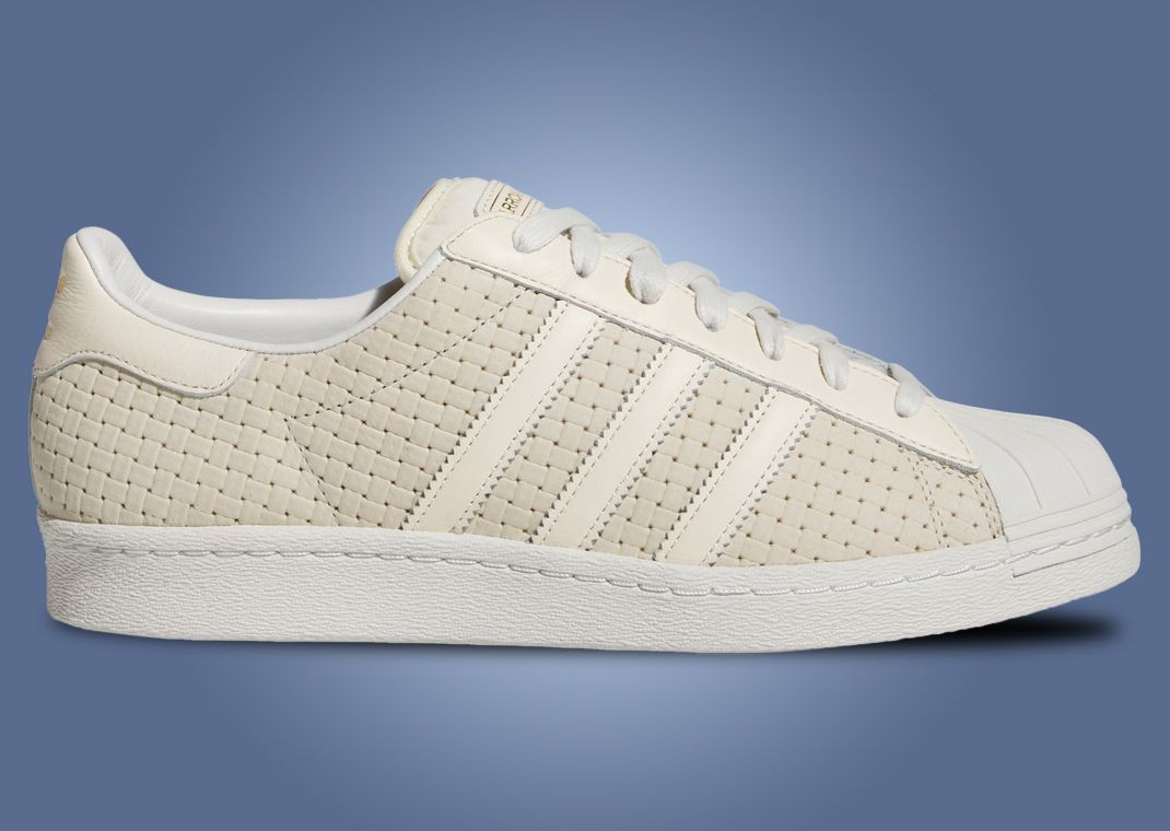 Arrow & Beast x adidas Superstar ADV Stuttgart Lateral