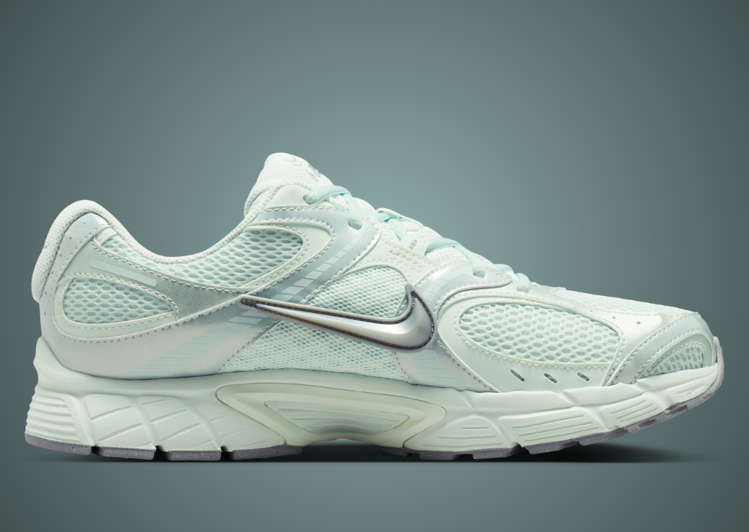 Jaide x Nike V5 RNR Fiberglass Medial