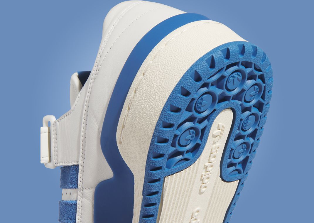 新品　アトピロン　2024.11月末到着分 The adidas Forum 84 Cloud White Trace Royal Pack Releases
