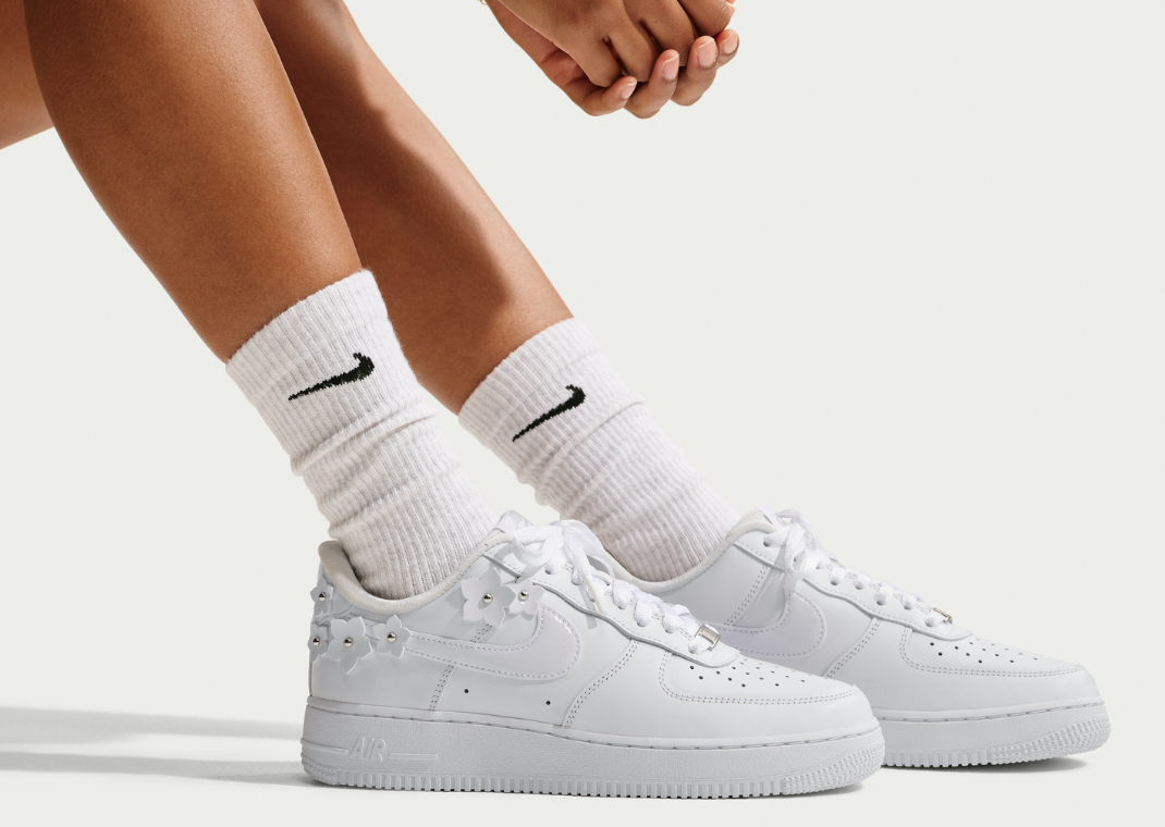 Nike Air Force 1 Low '07 Flowers White - On Foot