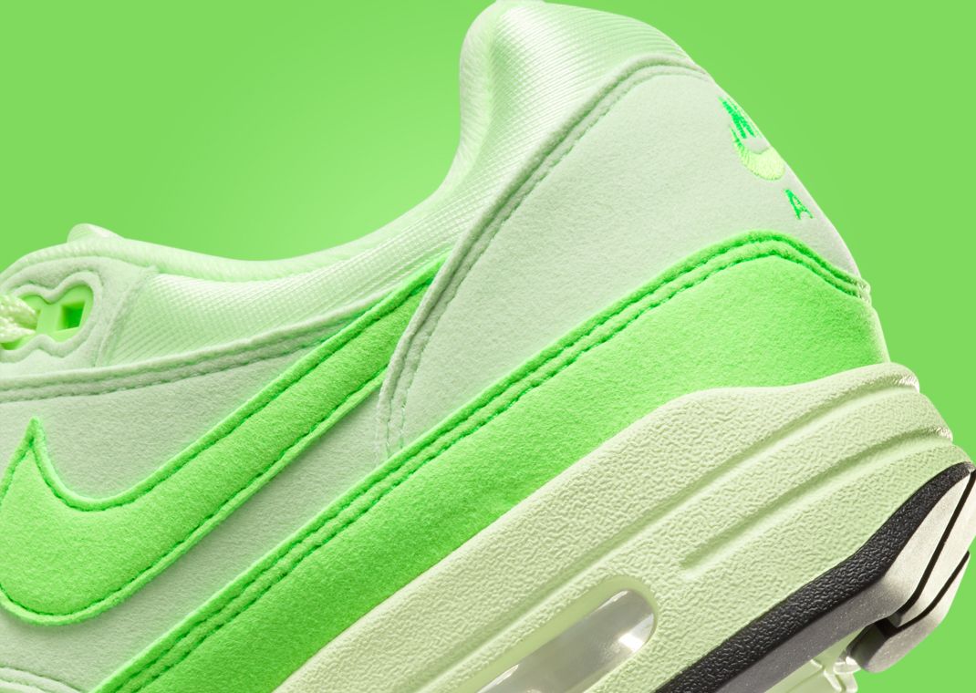 Nike Air Max 1 '87 High Saturation (W) Heel