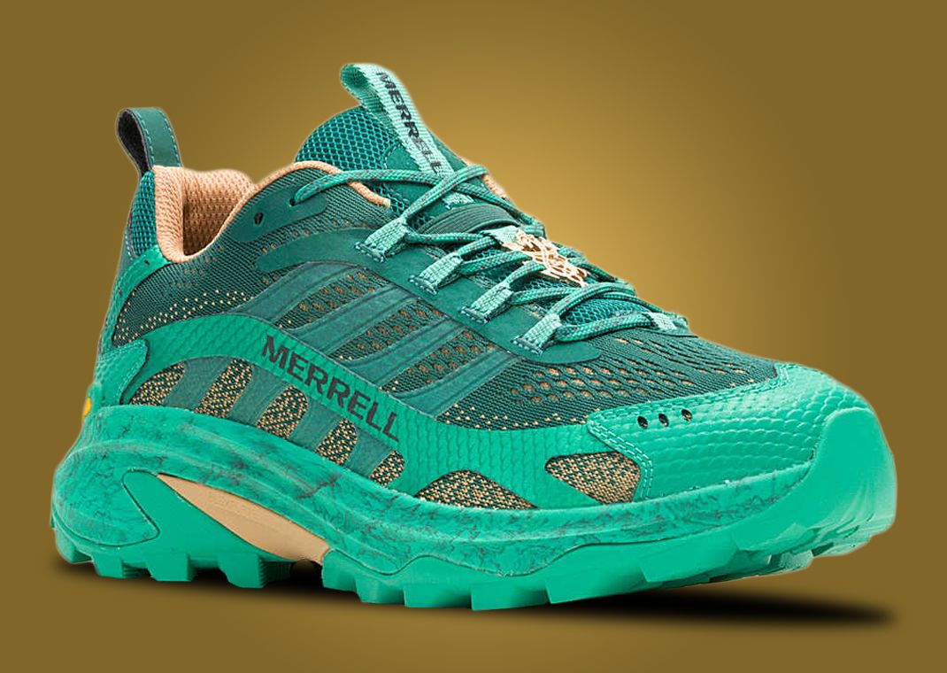 House of the Dragon x Merrell Moab Speed 2 House Hightower Angle