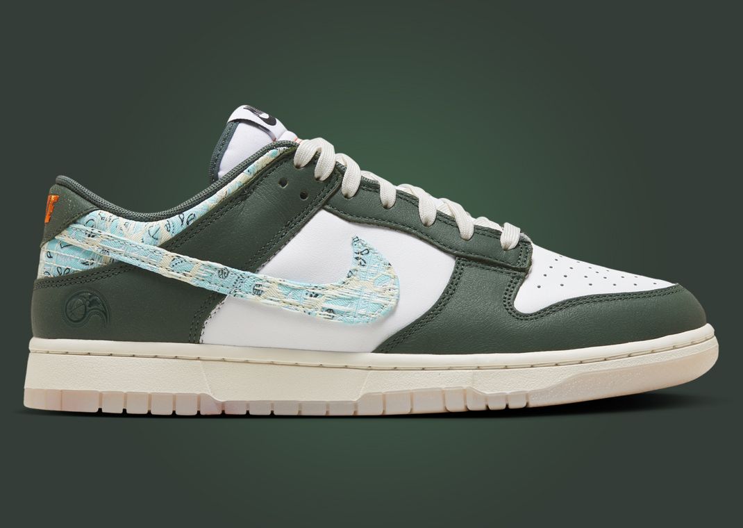 Nike Dunk Low Paisley Hoops Lateral