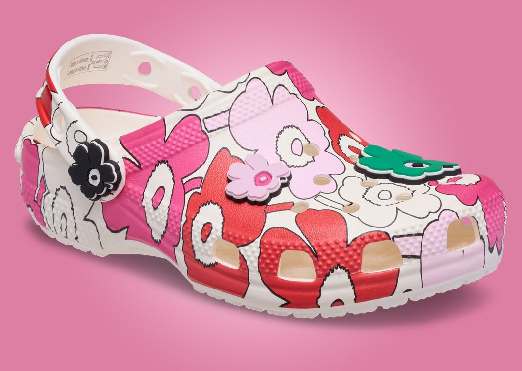 Marimekko x Crocs Classic Clog (GS) Angle