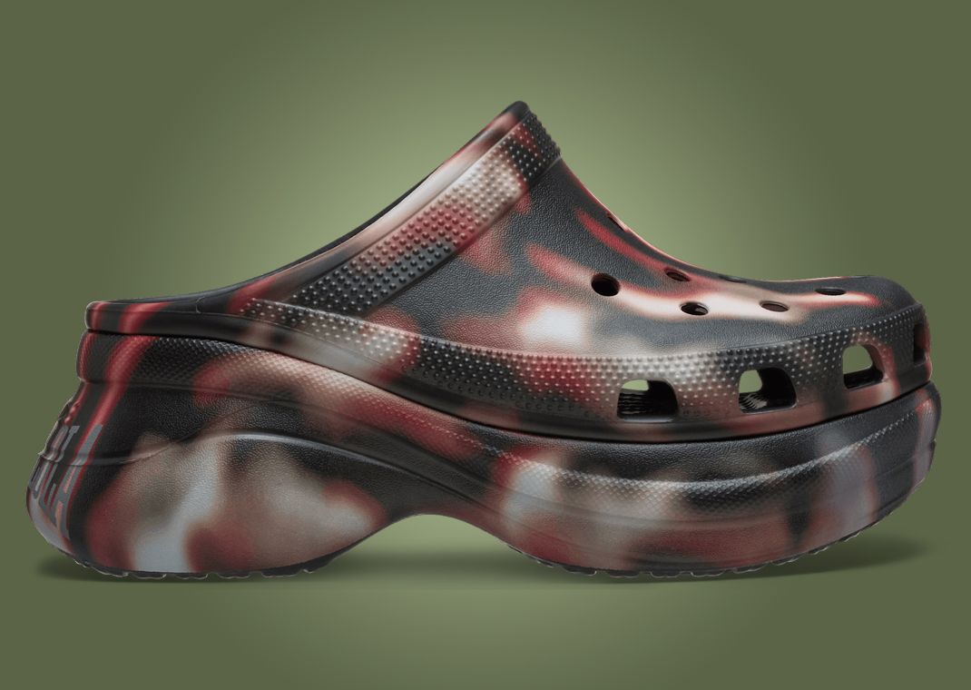 Mowalola x Crocs Bae Clog Black Lateral