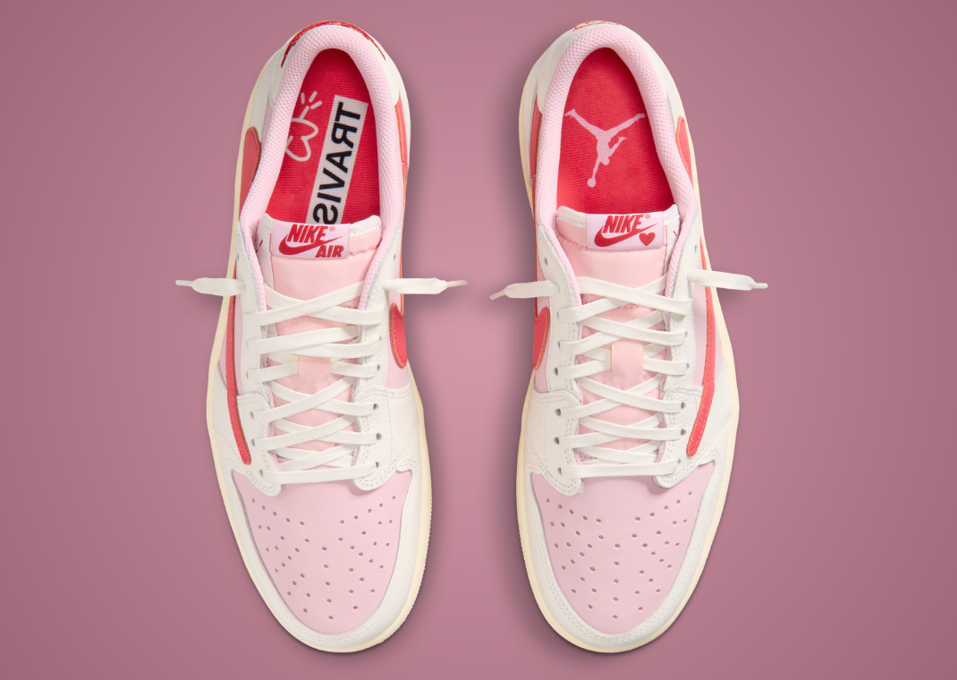 Travis Scott x Air Jordan 1 Retro Low OG Shy Pink Top