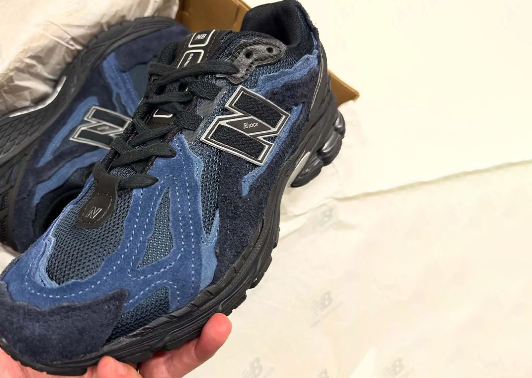 atmos Tokyo x New Balance 1906D Deep Sea Lateral