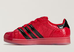 Sp5der x adidas Superstar Red - Medial
