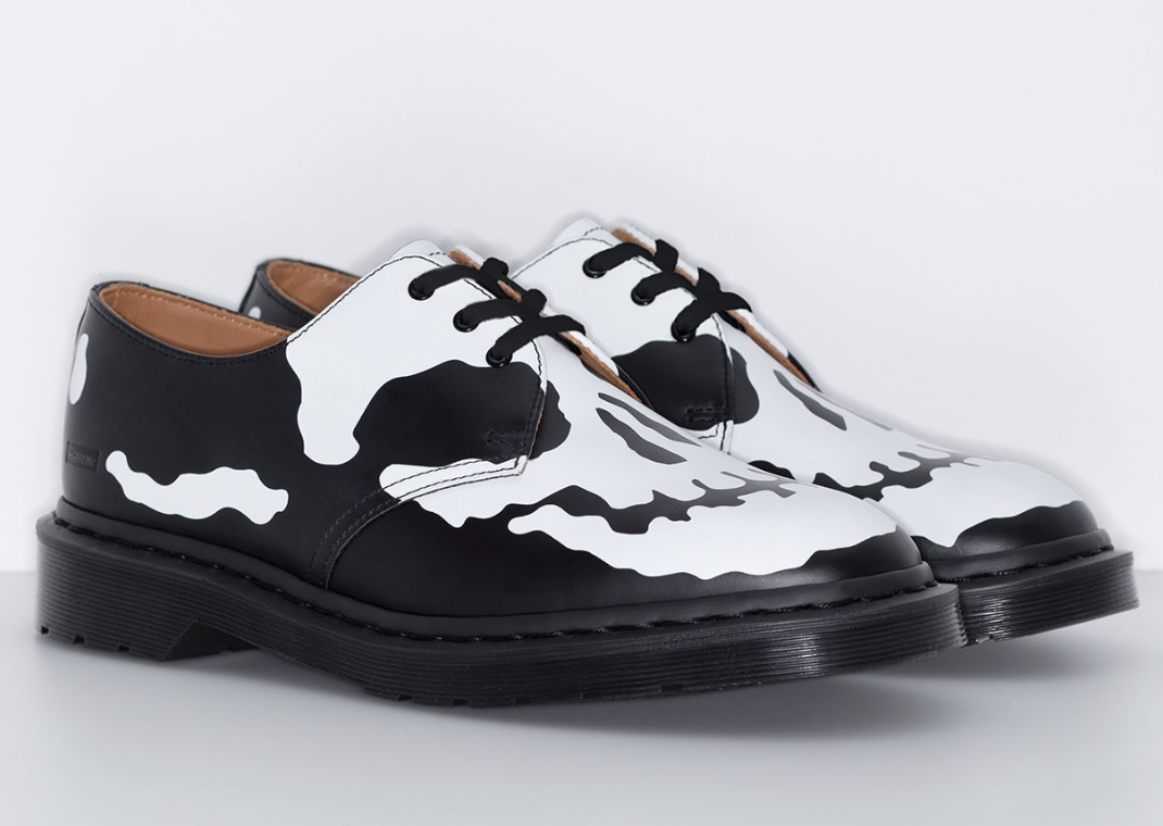 Supreme x Dr. Martens 1461 3-Eye Shoe Black/White - Angle