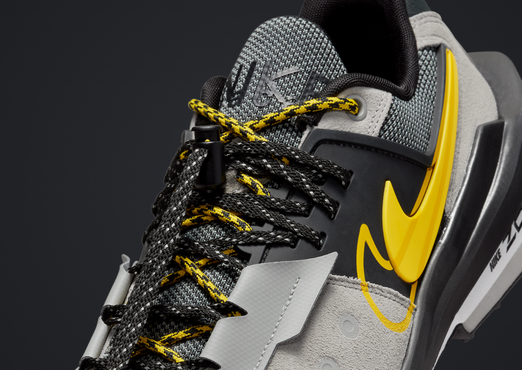 sacai x Nike Zegamadome SP Cream Black Yellow Detail