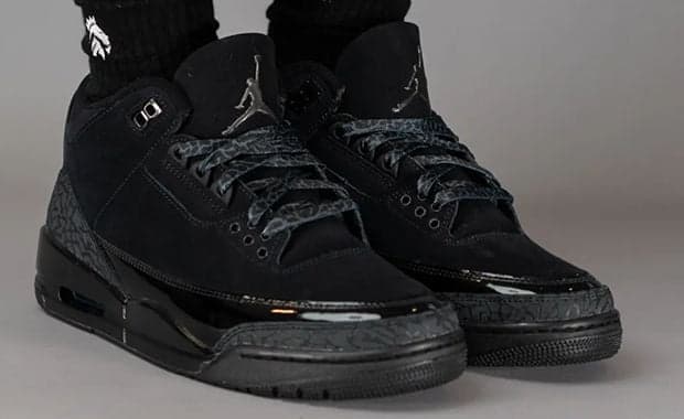 Air Jordan 3 Retro Black Cat