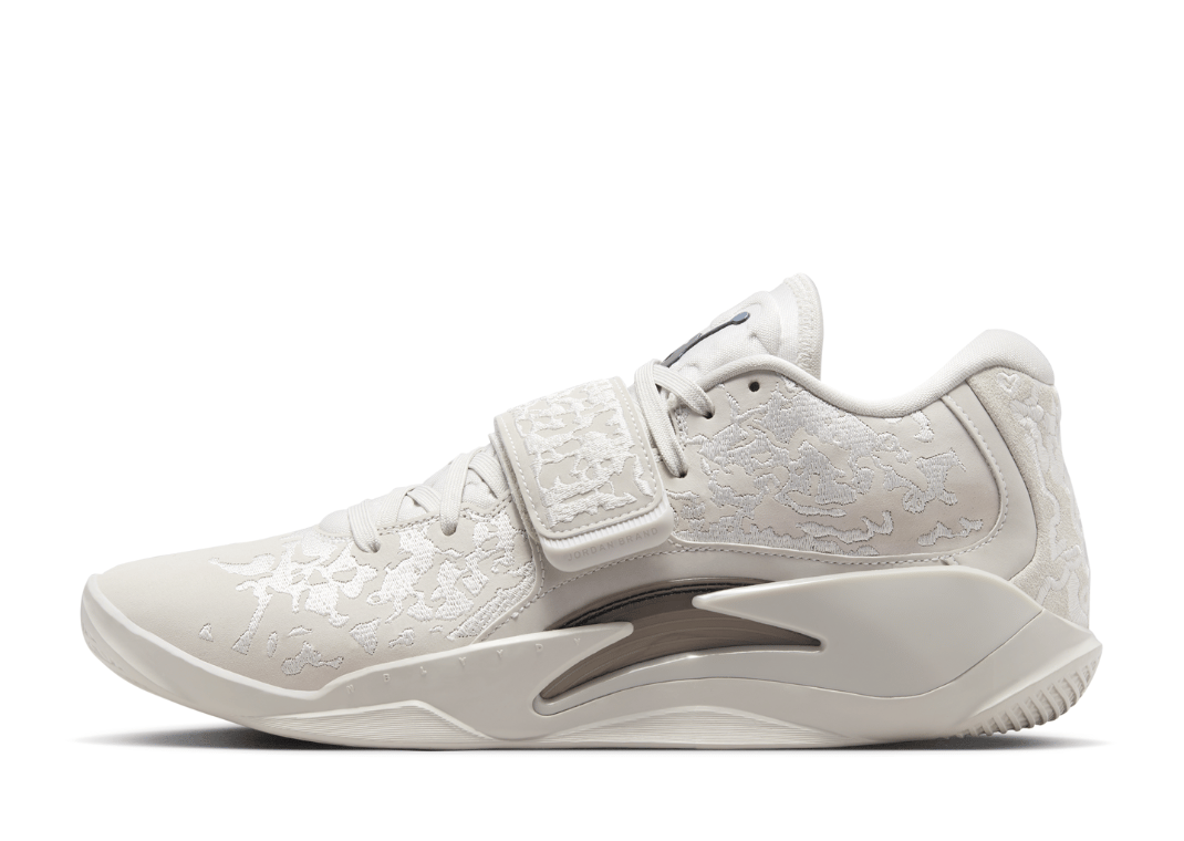 Jordan Zion 3 M.U.D. SE Light Bone Lateral