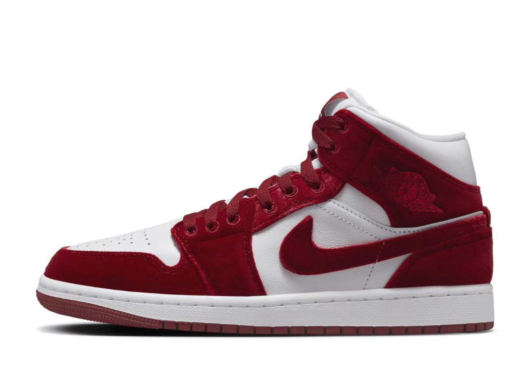 Air Jordan 1 Mid SE Red Velvet (W)