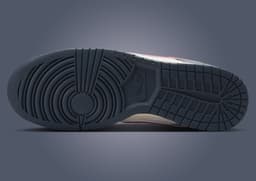 Nike Dunk Low Rivarly Boston Red Sox Outsole