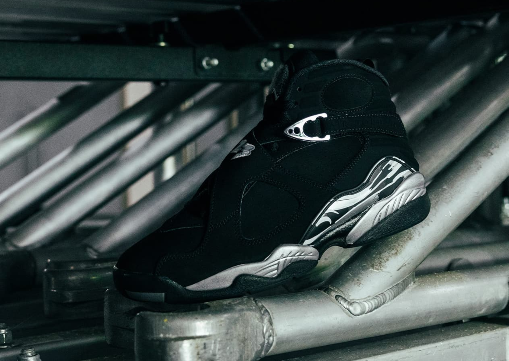 Air Jordan 8 Retro Chrome