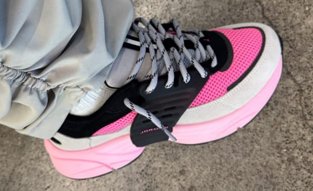 Jordan Trunner O/S Pink Black