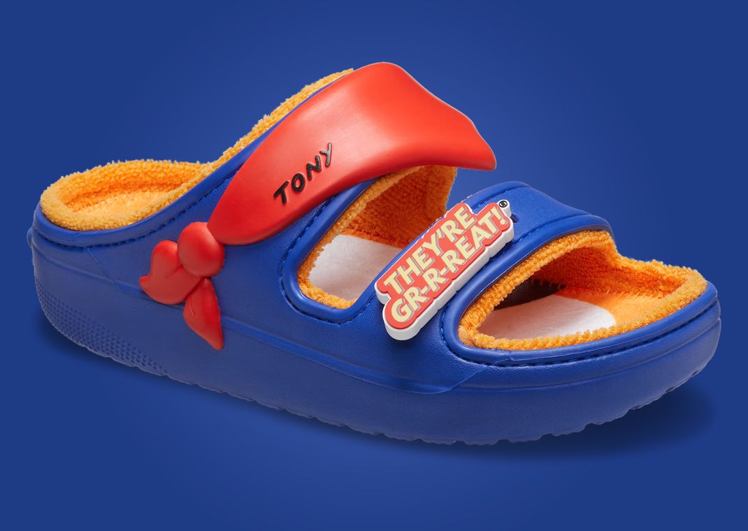 Frosted Flakes x Crocs Cozzzy Sandal Angle