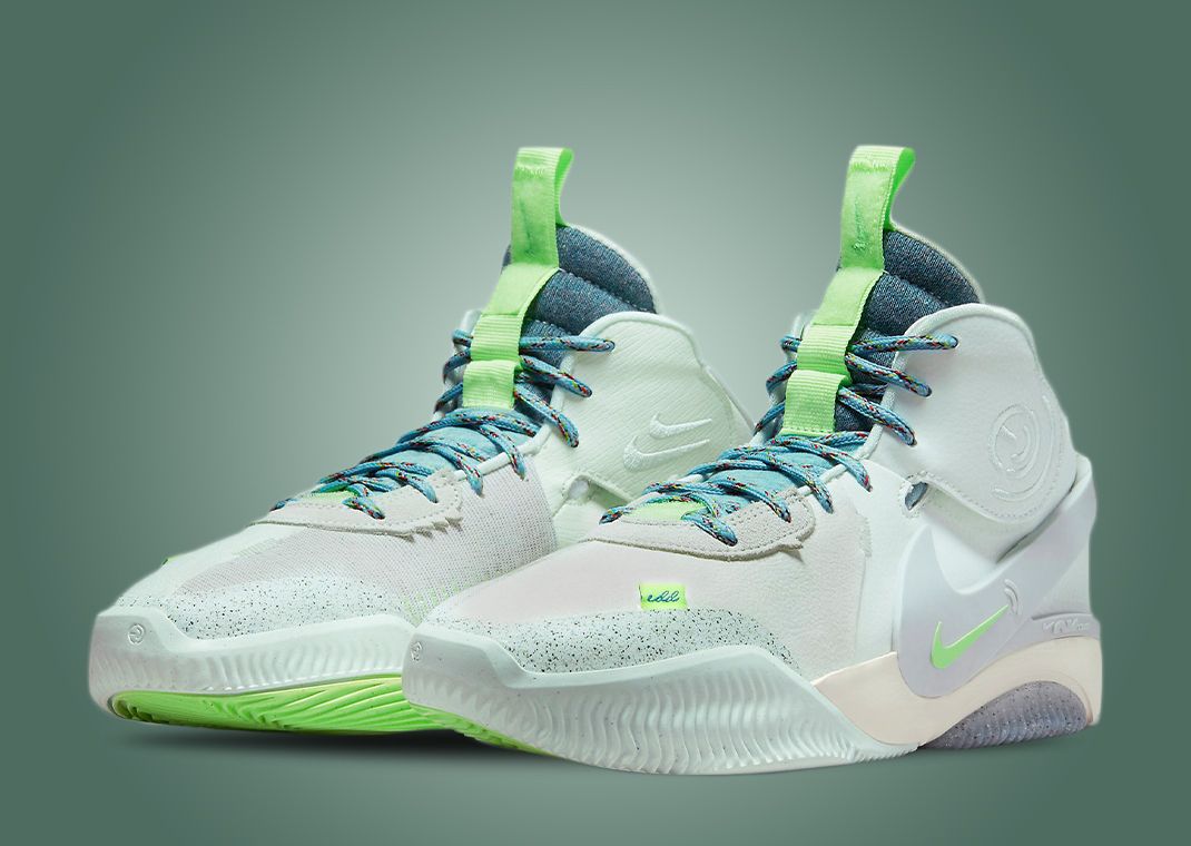 Nike Air Deldon Barely Green Angle
