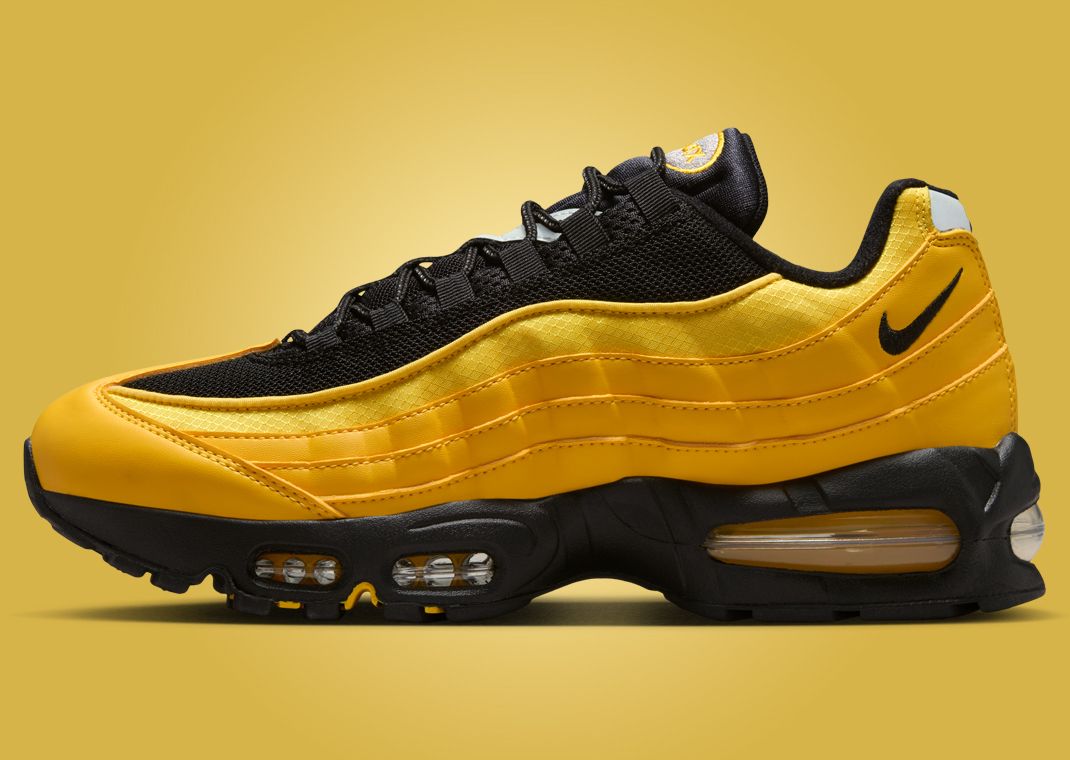 希少　AIR MAX 95 YELLOW GRADATION2018 US10 Nike Air Max 95 Black Zest Yellow Metallic Silver Mens Size