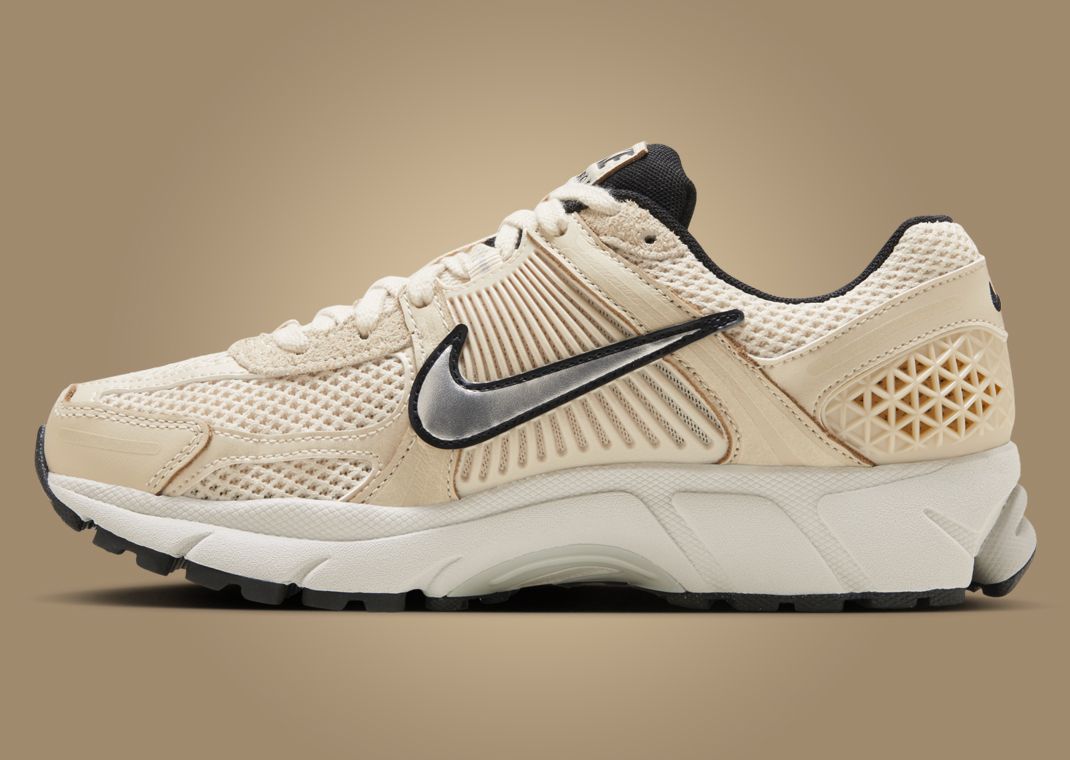 Nike Zoom Vomero 5 Pearl White (W) Medial