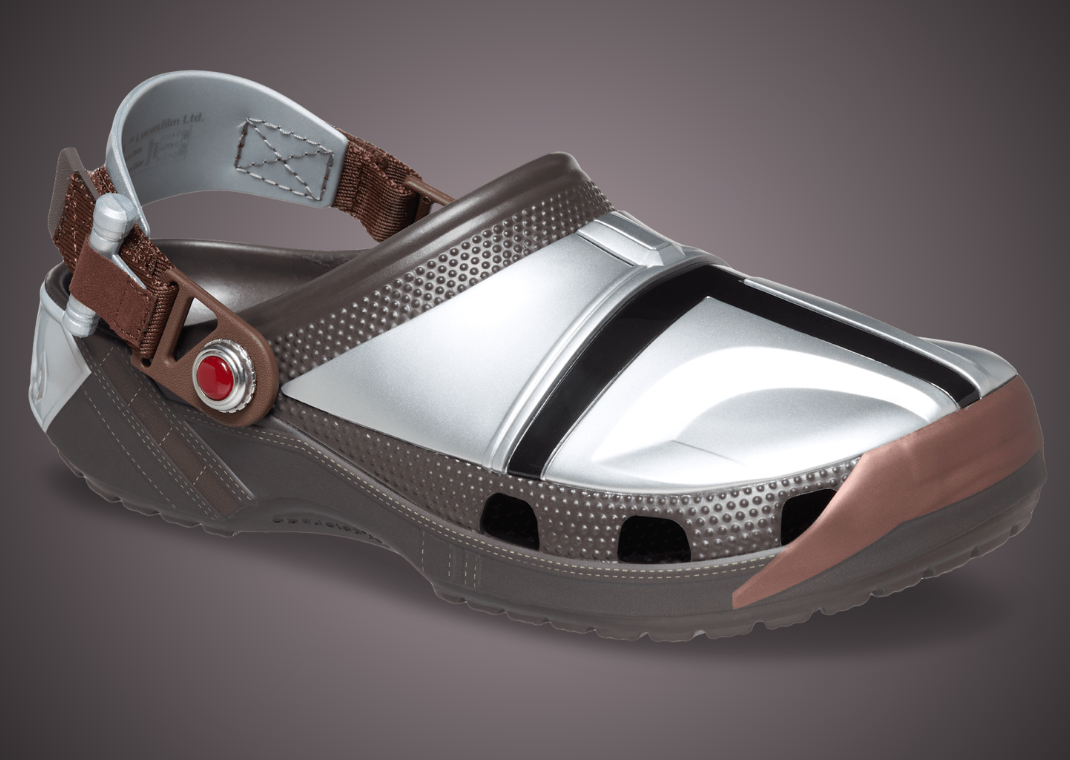 Star Wars x Crocs Classic Clog The Mandalorian - Angle