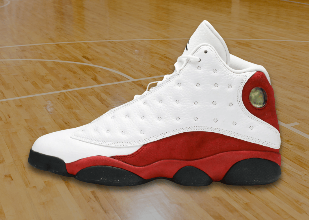 Air Jordan 13 Cherry