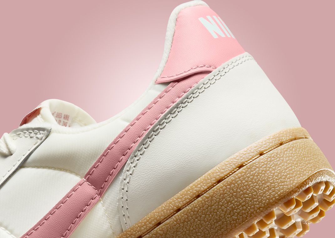 Nike Field General 82 Sail Rust Pink Heel