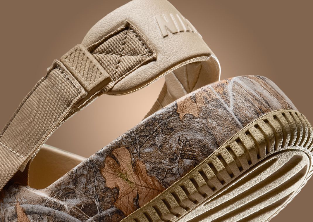 Nike Calm Mule Realtree Camo Heel