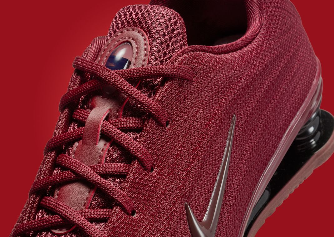 Nike Shox Z Dark Team Red Detail