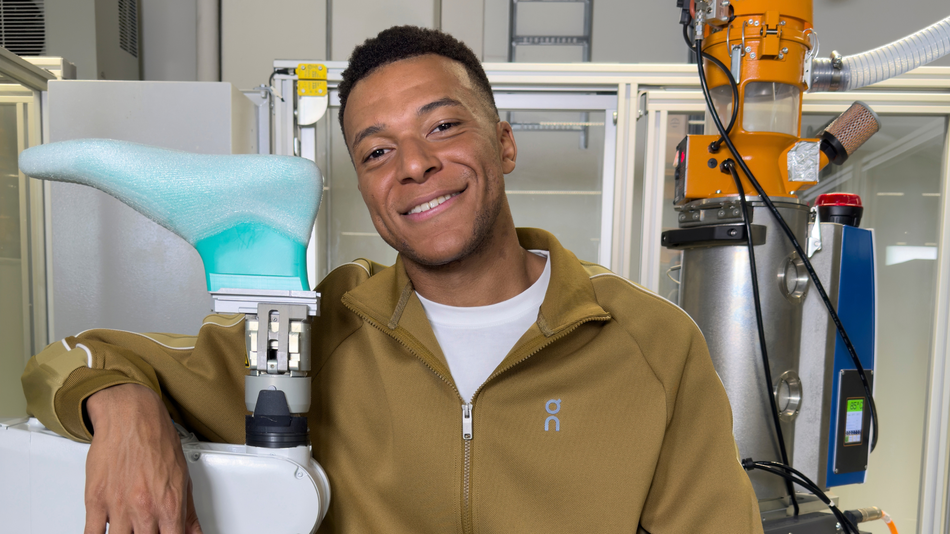 Kylian Mbappé Leaves Nike and Joins On Football