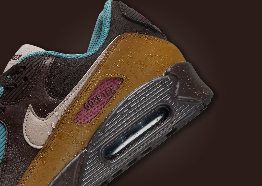 Nike Air Max 90 Gore-Tex Velvet Brown