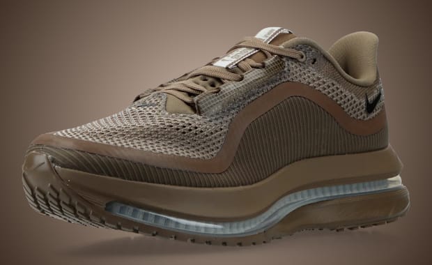 Nike Dresses Up the Pegasus Premium in a Sophisticated Brown Blend for Winter