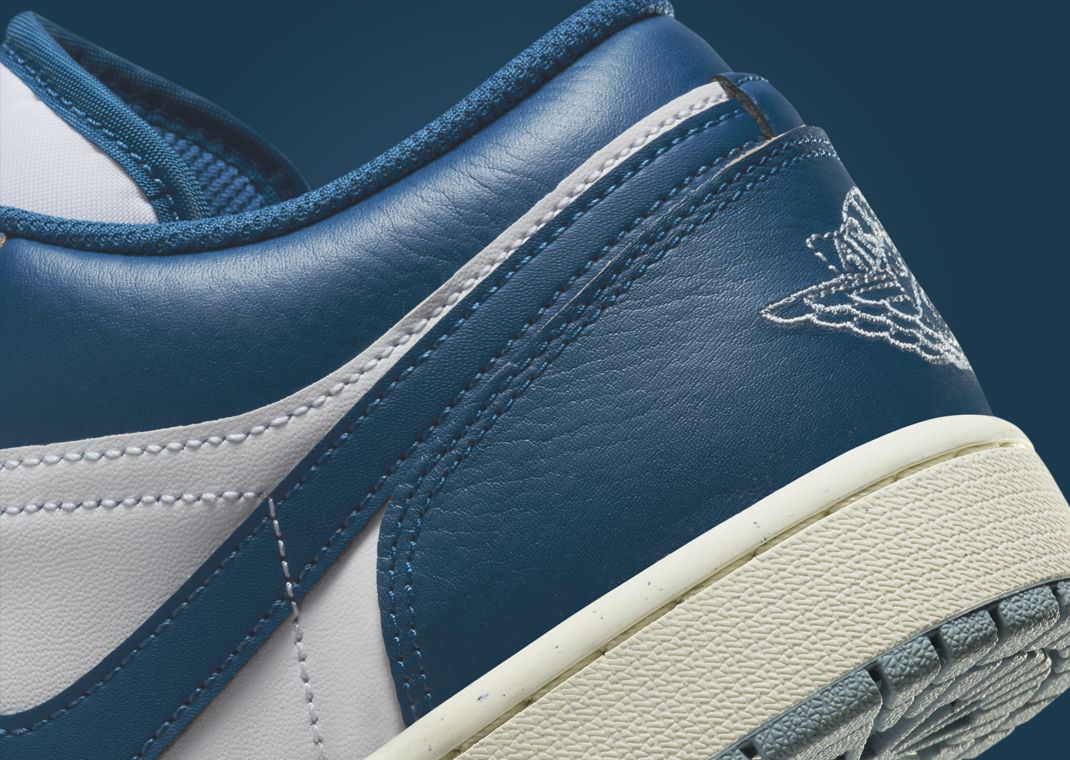 Air Jordan 1 Low SE Industrial Blue Heel