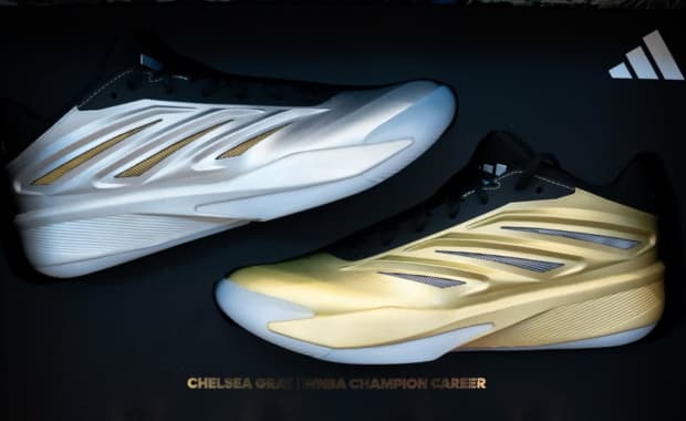 Chelsea Gray adidas Crazy Energy Execution Ring Ceremony PE