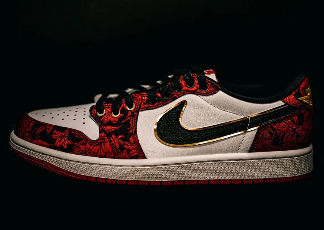 Nike Jordan 1 Retro Low OG & 3 Retro セット Jordan Joins the Knicks Celebration with the Air Jordan 1 Retro